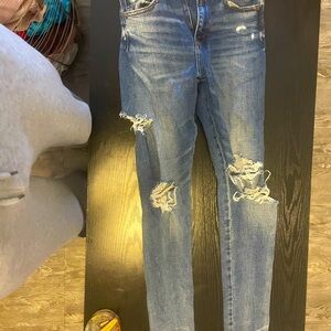American Eagle blue jeans